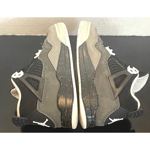 KIDS JORDAN AIR JORDAN 4 RETRO 'FEAR' FV4537-002 Size 13C Grey Black - Picture 8 of 10